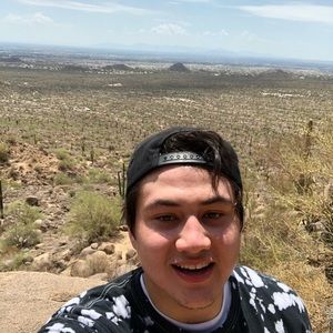 Meet your Posher, Jose